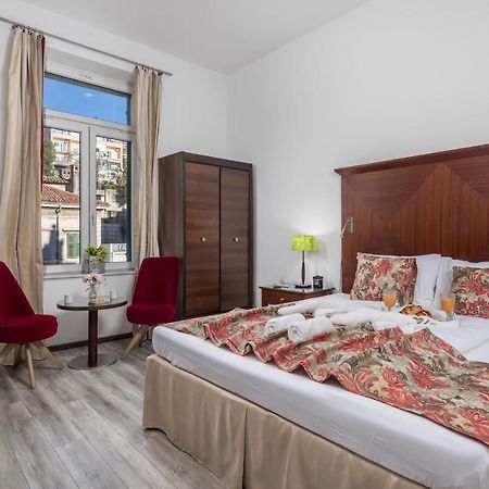 Continentale Lägenhet Rijeka Exteriör bild